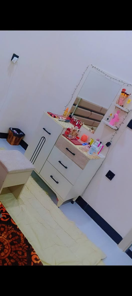 غرفة نوم تركي جديد للبيع جديدة ونظيفة


**إذا كنت صاحب هذا الإعلان وتريد حذفه لأي سبب، رجاءا أرسل رسالة إلى الدعم الفني**