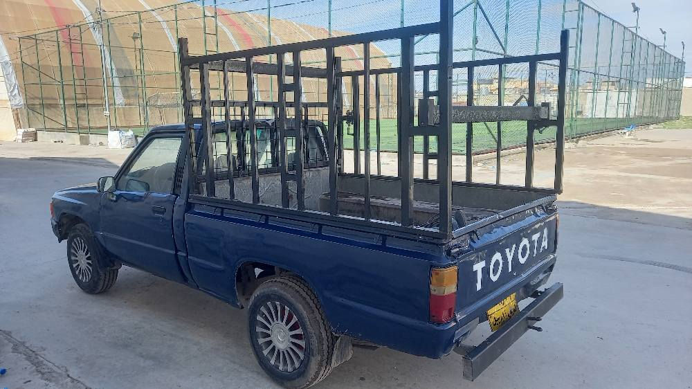 بيكاب 1985  
سيارةكة بى كيشةية هى بن ئيشة توزيك دوكةلى هةية نرخى 29  هةولير كسنزان *********** أربيل, العراق
