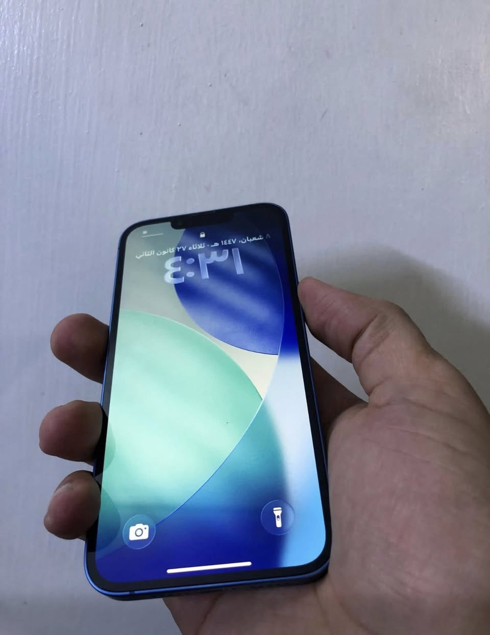 سلام عليكم شباب ايفون 13 عادي الذاكـره .256 وياه ملحقات كفر+ سماعه اير بود وشاحنه اصليه وكرتون ماله موجود مبدل شاشه وبطاريته 89 السعر 250 : الرقم: 0 774 925 4218
