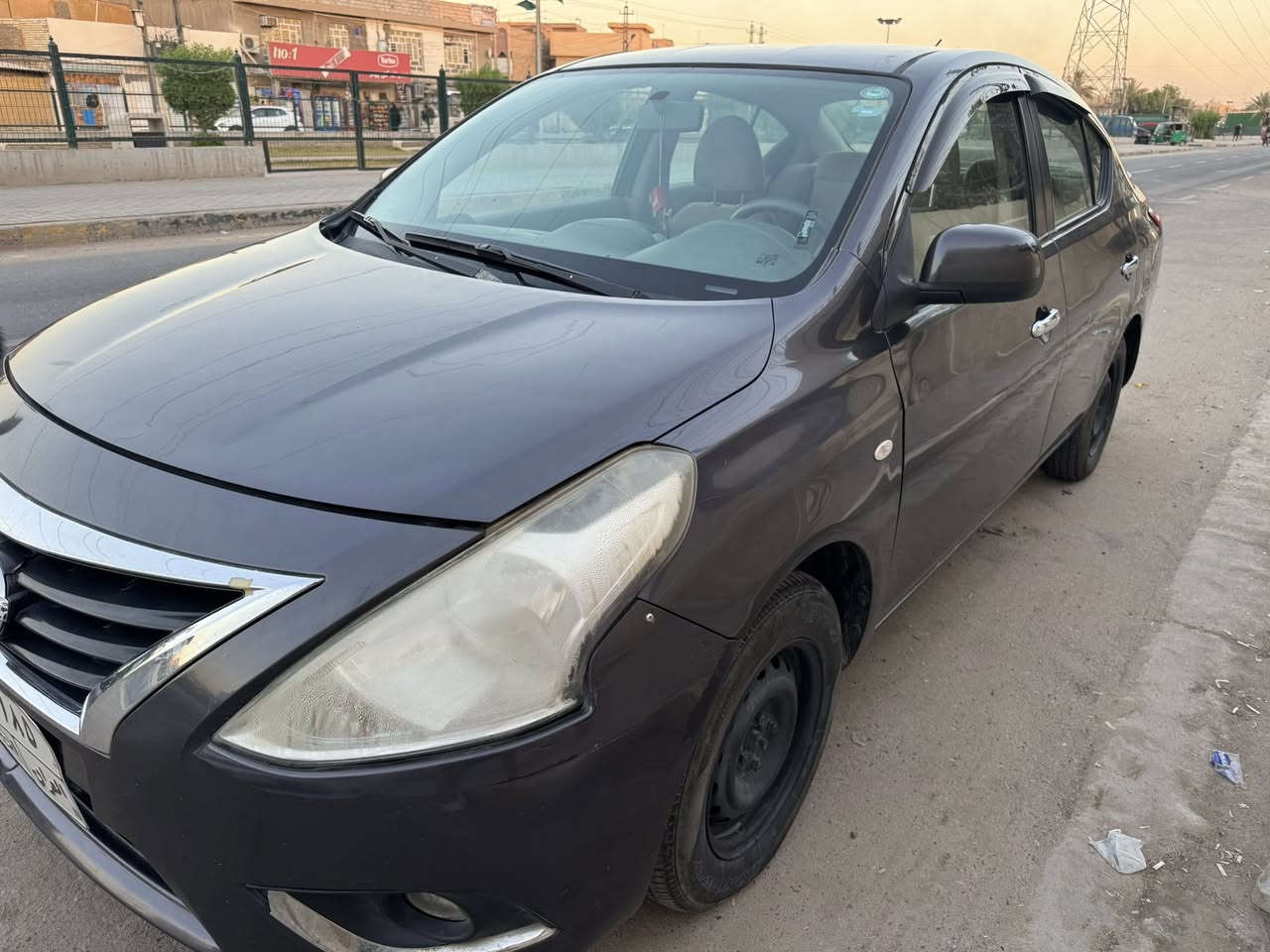 سني هندي ٢٠١٨ رقم أربيل ، مكاني بغداد سياره جاهزة من محرك وكير وتبريد وحدادة صدر ، بيها صبغ قبق الجنطة وشويه اكو مباوك بالجاملغات من فوك ، سيارة بدون اي دواخل شرط على الفحص وبحالة جيدة استخدام بيت ، سياره باسم كردي تحويل مباشر، سعرها ٨٢ وبيها مجال قليل للمعلومات الاتصال على الرقم *********** ،  مكلف بالنشر تواصل مع صاحب الرقم .
