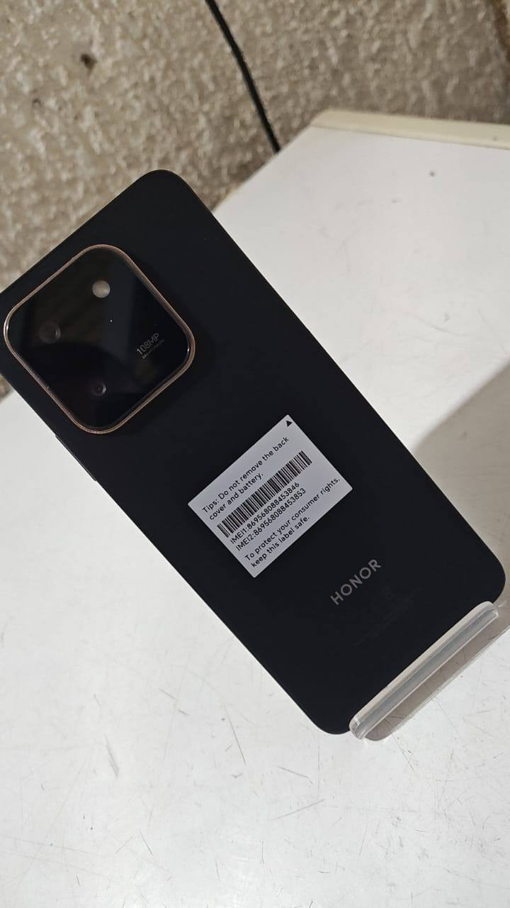 السلام عليكم 🌹
للبيع جهاز HONOR X7d مستعمل نظيف جدًا وكأنه جديد ✨📱

🔹 ذاكرة 256GB
🔋 بطارية عملاقة 6500mAh تدوم طويل
📸 كامرة 108MP تصوير خرافي
⚡ أداء سريع وسلس للألعاب والاستخدام اليومي

💰 السعر : 200 ألف فقط

🚚 يتوفر توصيل لجميع محافظات العراق
📞 للاستفسار والحجز : ***********

الجهاز نظيف وفحص كامل وما يحتاج أي صرف 👍
