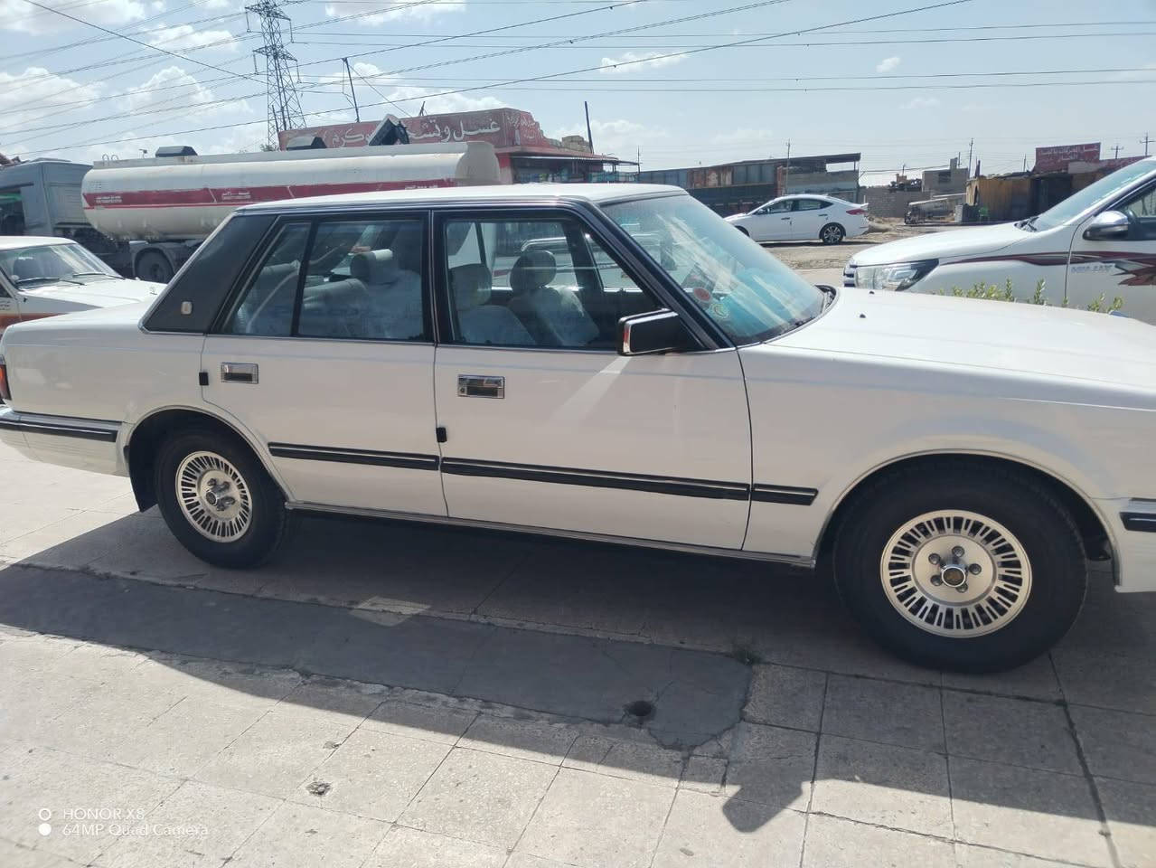 السلام عليكم.. تويوتا سوبر موديل 1987 رقم نينوى سياره وضع شركه نظافة فول محرك وكير شرط اصلي سوبر گير توماتيك طخم تاير طخمها تبريد ثلاجه سياره جديده وحلوه
ضررها جاملغ خلفي بدون داخل والباقي مكانات صبغ 
السعر 75 قفل 
اسيا ***********
كورك ***********
