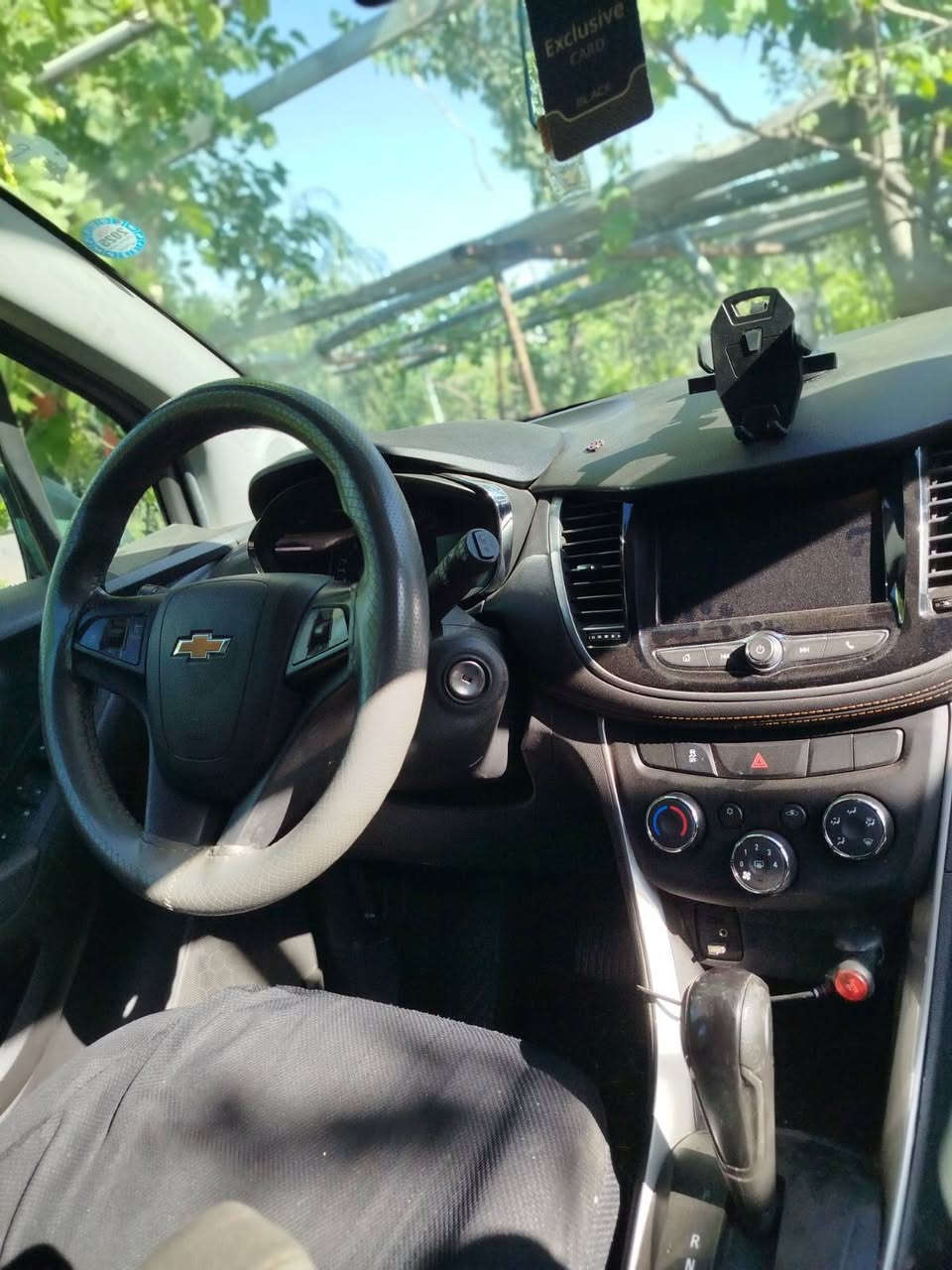 شۆفلێت تراکس 2020 فول مواسەفات گێڕو مەکینە و تەبرید و تایە و داروبەرد بەشەرت غازی ئیتالی بۆ بەستراوە زۆر خاوێن و کەم مەسرەفە و سەیارەیەکی نەرم و بەقوەت و عایلیە و بلوتوز و ئۆکس و کامێرە و تەحدید سورعە و تراکشن و فول فول مواسەفاتە
*********** أربيل, العراق
