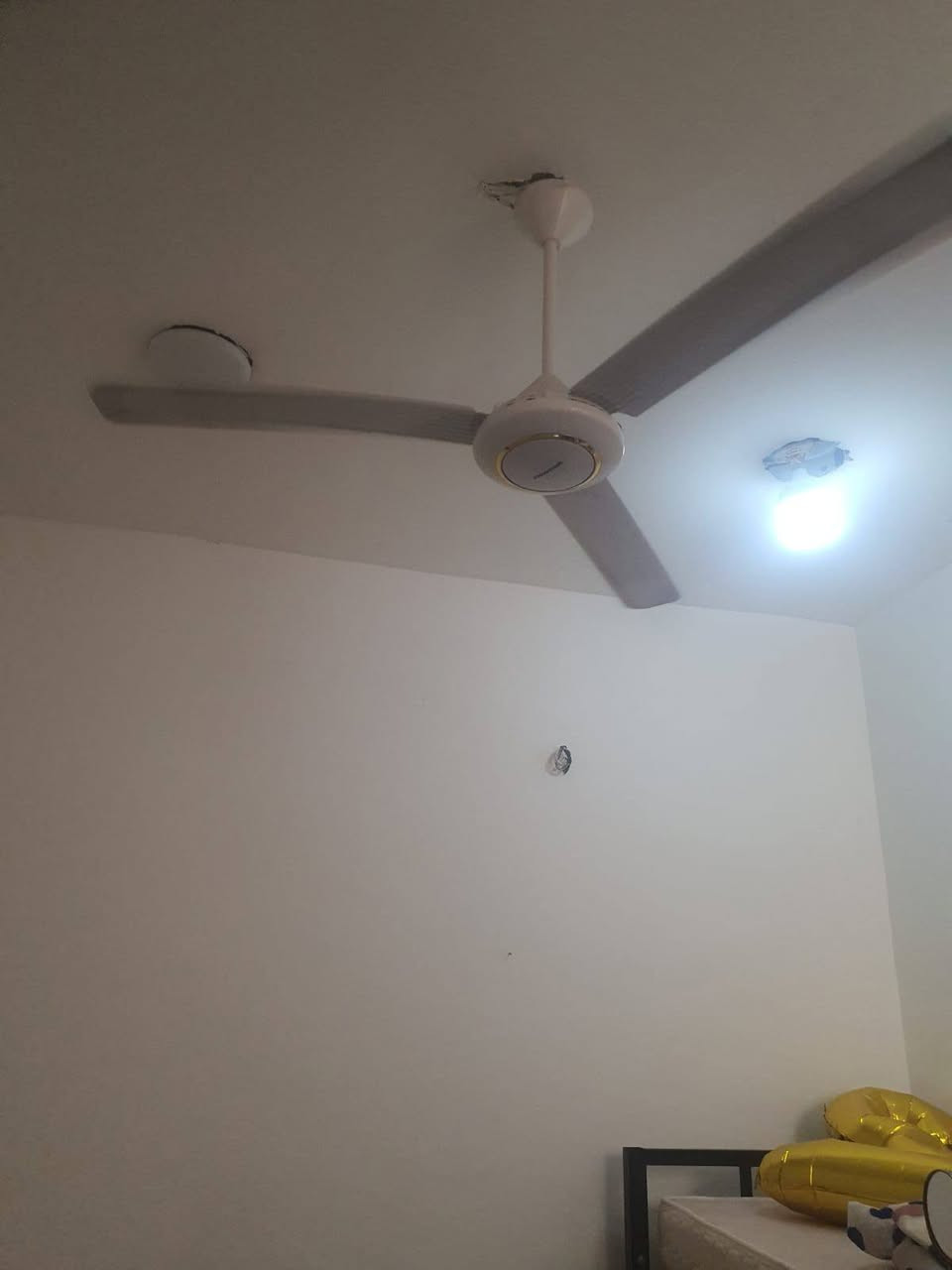 سبلت انڤرتر جديد استعمال شهرين ٥٠٠
جزامة عدد٢ب  ٧٥
كنتور عدد٢ب ١٥٠
تشرباية عدد ٣ ب١٠٠
فرش طبية عدد ٣ ب ٧٥
مروحة عدد ٢ وحدة منهن بالكرتونة ٤٥
بردى متحركة ٥٠
غاز ١٥٠
غسالة انفرتر١٥٠
سخان ١٠٠
براد ١٠٠
مكواية بخار + ميز+سلة مواعين+
لوازم مطبخ١٥٠ 
كل الأغراض استعمال بسيط شهرين فقط للبيع بداعي السفر 
الكل ١،٦٤٥،٠٠٠ 
لا يوجد توصيل 
للجادين فقط التواصل عبر الوتساب بدون إتصال
  +964 788 409 6582


**إذا كنت صاحب هذا الإعلان وتريد حذفه لأي سبب، رجاءا أرسل رسالة إلى الدعم الفني**