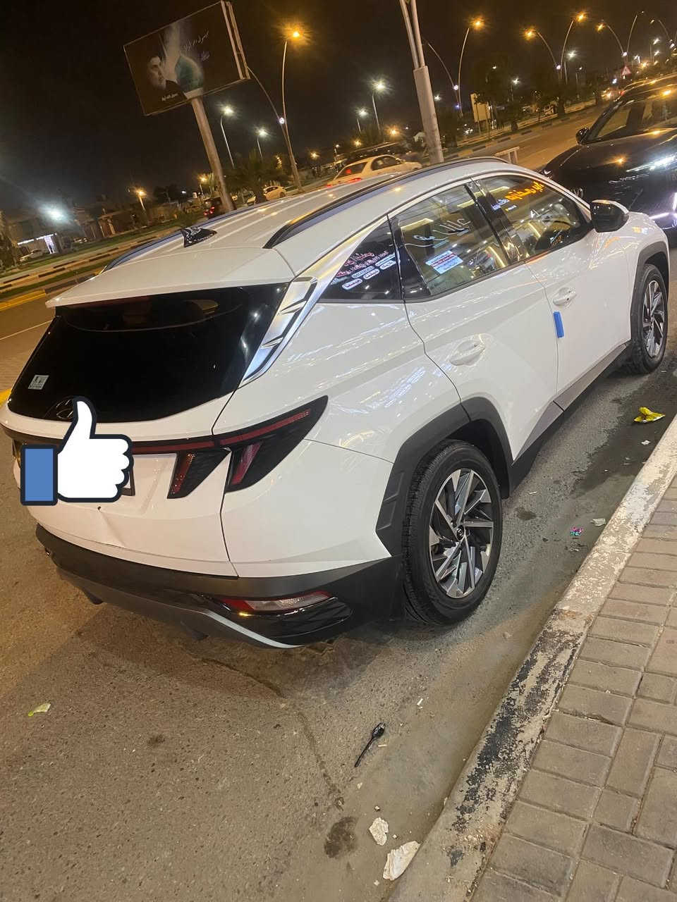 توسان 2022
بيها ملاحظات بسيطة
تبديل الدهن كله بالشركة والدفتر موجود يمهم
السياره ماشيه 75 وقابل للزياده
السعر المطلوب 204 وبي مجال قليل 
***********
ما موجود ع الفيس اتصال واتساب او رصيد
