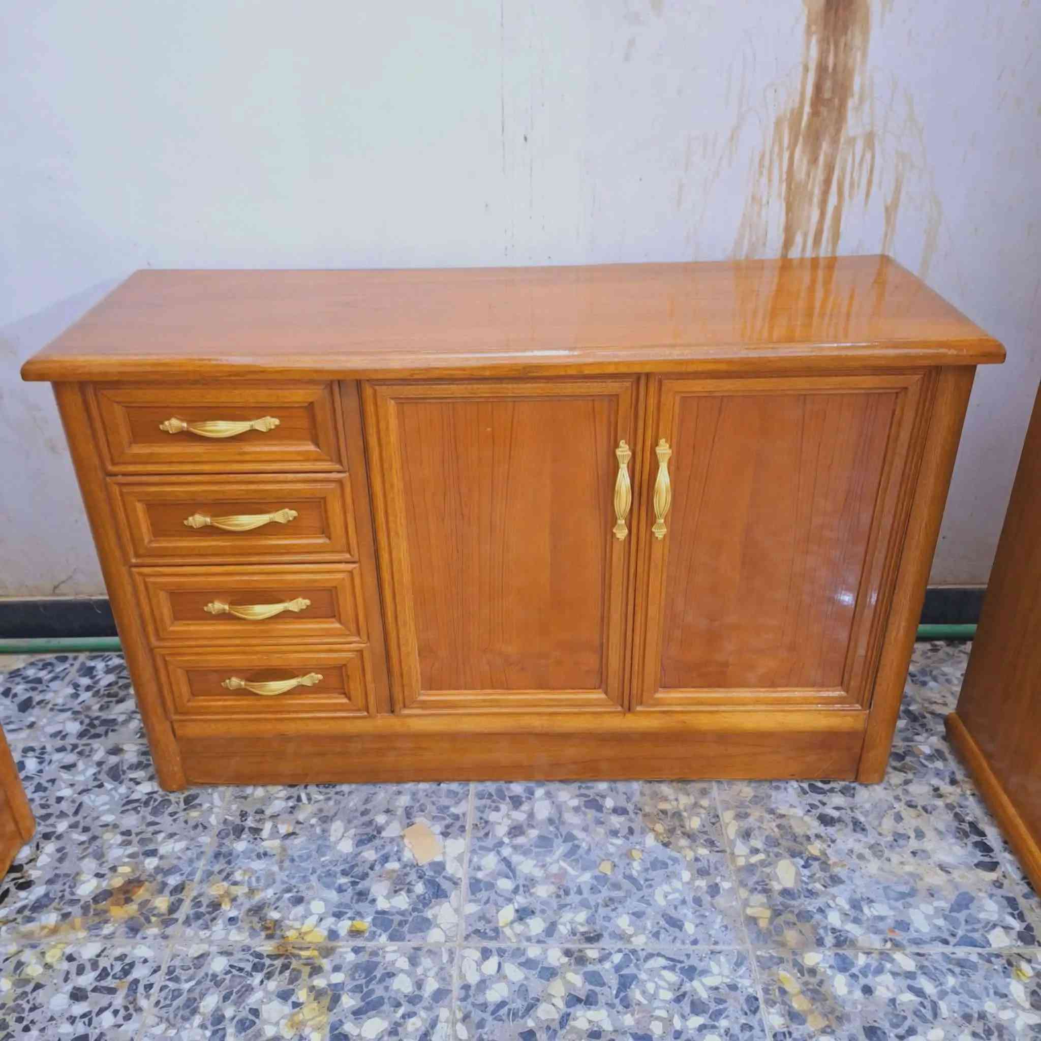 غرفة صاج تزكام شغل عراقي ✨
غرفه ست ابواب ملحق داخل خارج صاج غرفه متتكرر مسرح رئاسي الغرفه كله عباره من جاوي وزان تفصال درجه اولى 
العنوان بغداد البلديات 
واصل بغداد مجاني


**إذا كنت صاحب هذا الإعلان وتريد حذفه لأي سبب، رجاءا أرسل رسالة إلى الدعم الفني**