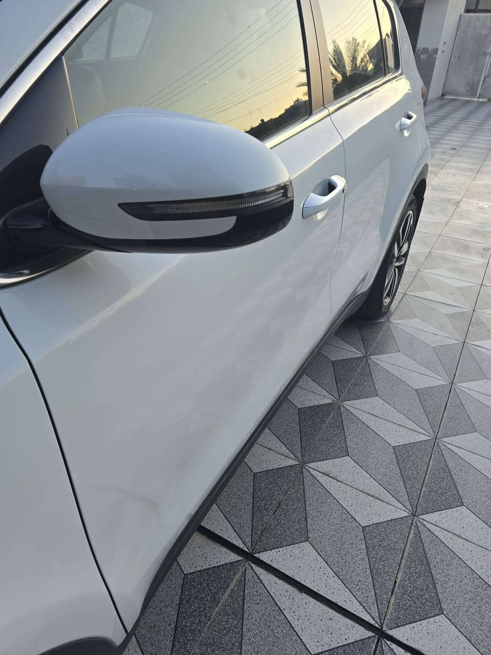 السلام عليكم  
كيا سبورتج موديل 2020 فول مواصفات عده بانو رامه 
موصافت بصمه تشغيل 
بصمة ابواب صندوق كهربا تشغيل عن بعد 
مري شفط زائد اشارة السيارة جاهزة من كل النواحي 
ع يد وحدة من الشركه رقم سليمانية 
وارد خليجي بسمي مكان السيارة فلوجة 
( مكلف بالنشر الاتصال ع الرقم ) صاحب السيارة 
***********
