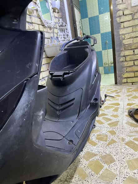 سلام عليكم ماكس عدلة 
1 بوشة ٥٥ شلعة ومعدل صاروخ 
2 كلج امامي رياضي وخرز شركة. RGS
3 عقل رياضي ٩ برمجات 
4  ويالة رياضية وزن خفيف 
5 واير كويل رياضي الياف يعني يوصل نارية قوية 
6 كفرات ٤ ولفات 
7 كزوز fm 
8عضمات بريك شركة koso
دراجة يحتاجلها ترتيب شوي اوراق كاملة 
ملاحضة دراجة بدون كشن لان كشنها نباك  ( بدون كشن ) 
تريد تجيب كشن او طيحة من سعر مالها. ب ٥٧٥ بيها مجال شي قليل ***********
