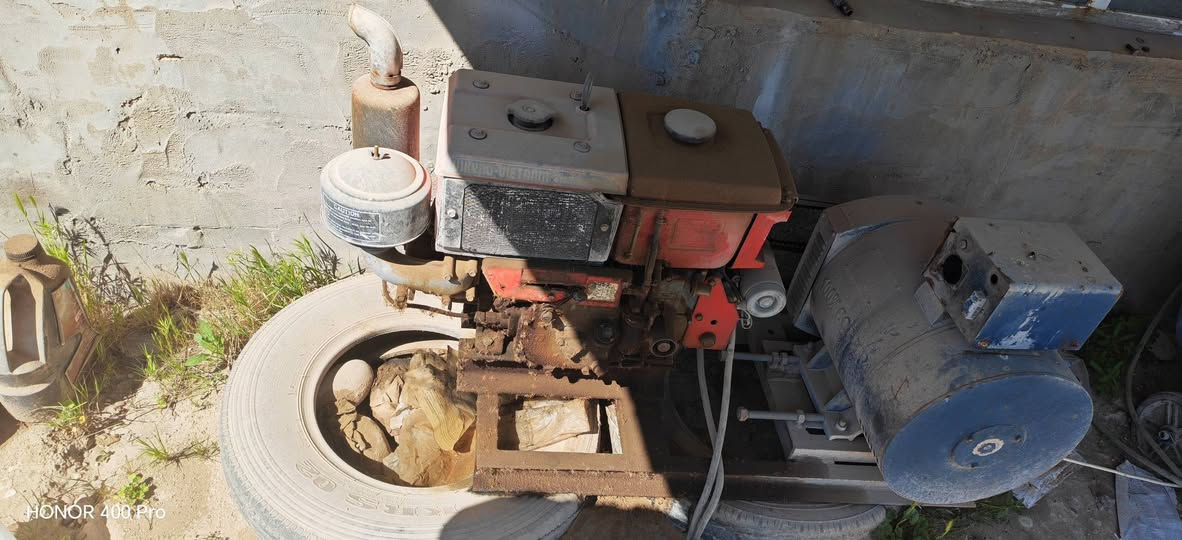 مولد شغال هندر وسلف 
 وكمبريسر 
الشراي 
يخابرني وحياه الله 
واتساب /***********
