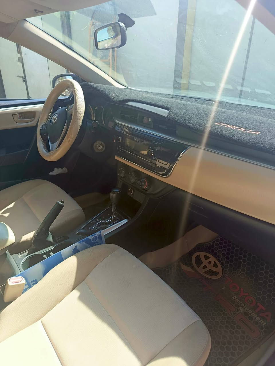 السلام عليكم 
للبيع كورلاة موديل 2015 خليجي موصفات Le 
يوجد بها ملاحضات بسيطة والسونار الفيصل بيننا  رقم بغداد (انكليزي)
السيارة باسمي شرط التحويل مكاني بغداد /الدورة 
السعر 135 وبيها مجال 
***********
