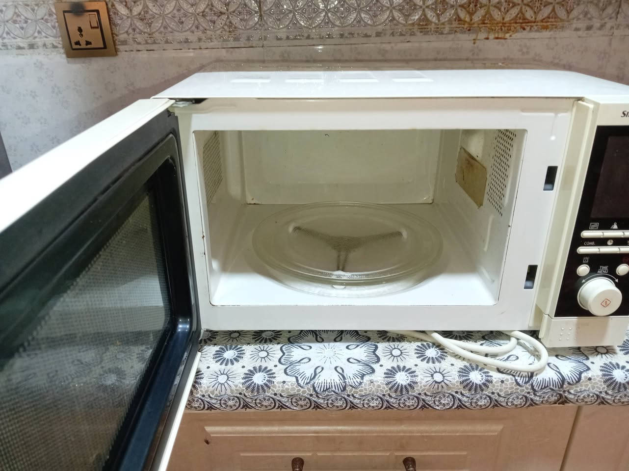 مايكرويف نضيف حيل شغال سعرو ٣٥ الف


**إذا كنت صاحب هذا الإعلان وتريد حذفه لأي سبب، رجاءا أرسل رسالة إلى الدعم الفني**
