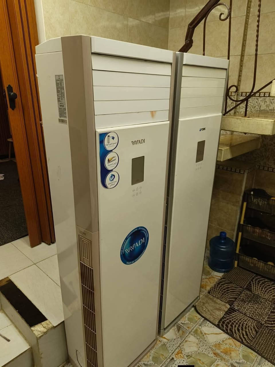 سبالت 2 طن كنتوري أجهزه جدد لوك مع كامل أغراضهن الاصليه للبيع مكاني البياع ***********
