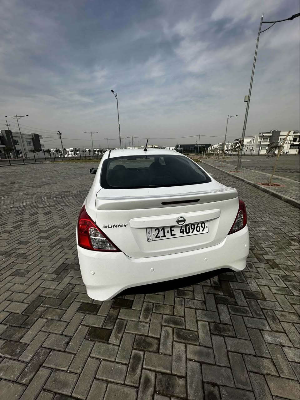 مۆدێل ٢٠٢٥ 
تەنها ٣٨ هەزار ڕۆشتووە 
بێ بۆیاخ و بێ سارد 
سەیارەکە هی ماڵە شوێن کەلار   
ژمارەی موبایل *********** كالار, السليمانية
