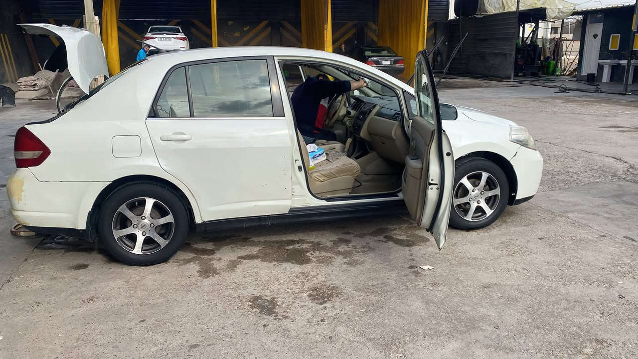 السلام عليكم 
للبيع نيسان تيدا خليـجي 2009 ياباني
رقم بغداد الجديد بأسمي هزه ورقم جديد .
محرك 1600 + كير AT المرغوب . كير محرك مكفول 
تبريد ثلج + تخم تاير جديد + حداديه جديده تخم تاير جديد
كهربائيات بلاديه شرط جاهزه من كلشي 
صبغ بيها ٥ قطع بدون اي دواخل شرط
السعر 75 وبيها مجال شراي تجي تفحص وتقتنع وعيني عيونك
مكان السياره الأنبار الرمادي  ‭٠٧٨١ ٨٨٧ ٤٧٧٣‬
