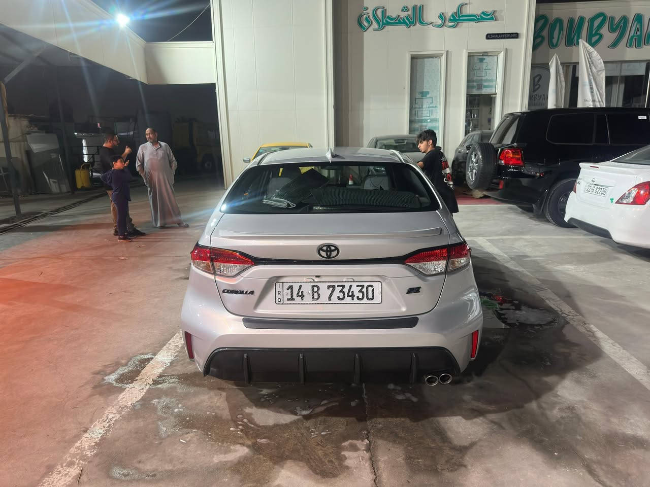 كورلا 
الموديل 2024
الفئه SE بلاك
رقم بصره تحويل 
ويل كروم 
بصمه 
تشغيل عن بعد 
شاحن واير لس 
ماشيه 16000 الف كيلوم زيرو
رادار جانبي 
نقطه عمياء 
رادار امامي 
اوتو ستوب 
لايت لد زنون بلاد
لون الداخل أوف وايت
فول تحكم أ ستيرن 
كروز سرعه اوتو
شاشه كبيره 
دبل كزوز خلفي
جنح بلاد
السياره بحالة الوكاله 
الحادث جاملغ وبند جهةٍ السائق 
ضارب ايرباك دركه وبردّه جة السائق فقط
البند والجاملغ تايوان مبدل 
بدون شاصي ودواخل سليمه صار صبغ في البدنه الأعلى فوق الايت فقط السعر 160$افحص قبل الشراء
***********
***********
