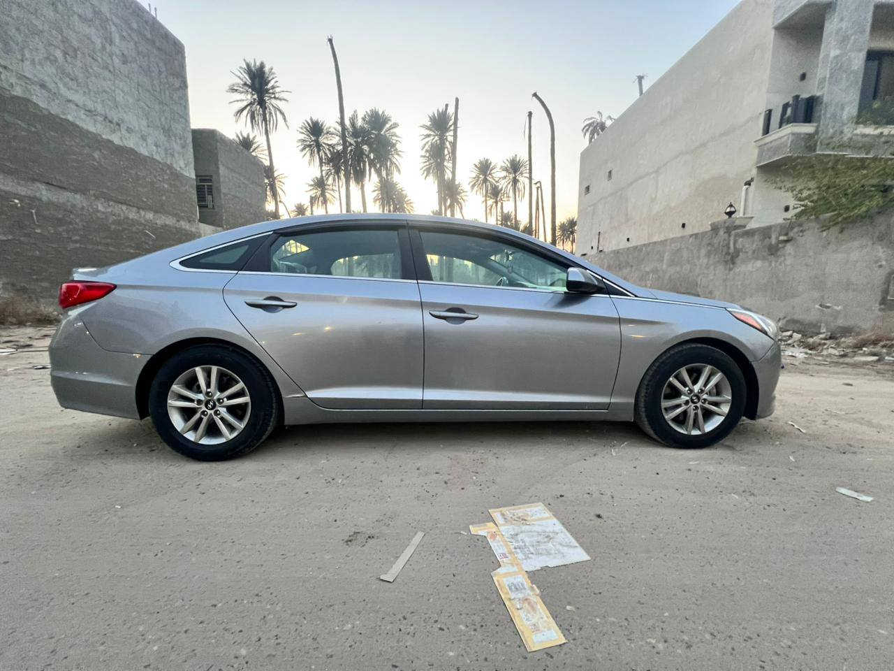 سوناتا2016 حادث جاملغ.   صبغ مكفول   كير ومحرك مكفول  بغداد ***********
