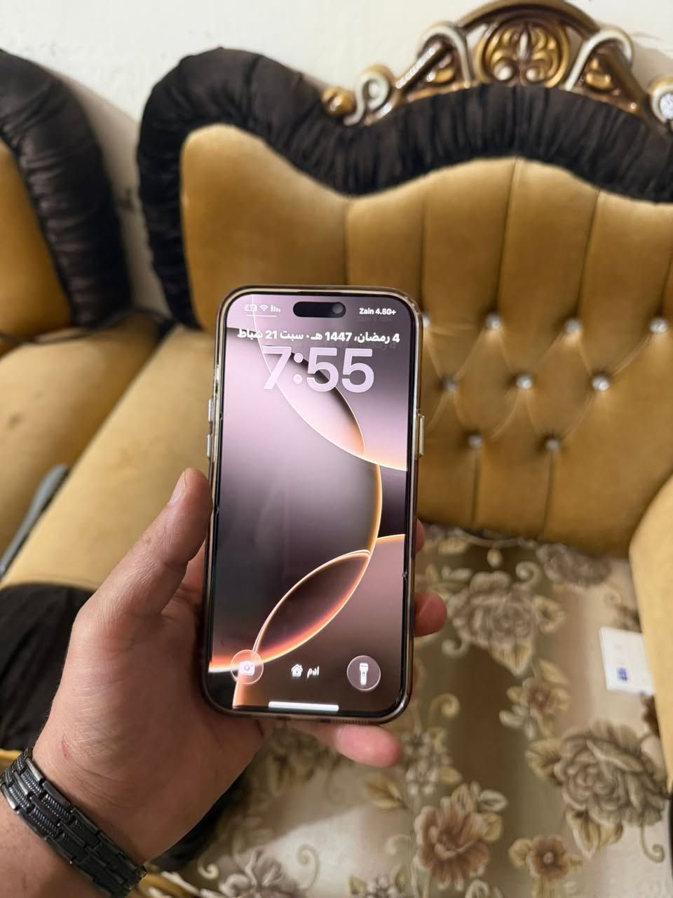 ايفون 16 برو ماكس شرق اوسط ماسترر شرط الفحص بطاريه 100 استخدام شهر فقط السعر مليون و 400 الف الشراي فقط يتصل ***********
