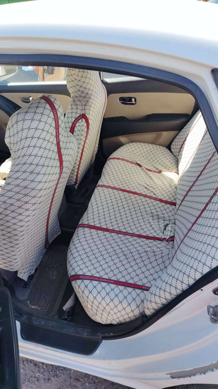 السلام عليكم النترا ٢٠١٠ سيارة جهازه بيهه فقط الجاملغ الي موضح بصوره وهذا سنور موجود السعر ١١٠ و بيهه مجال قليل واذا مراوس بسني هندي هم يرهم مكاني بغداد
 ***********
