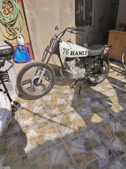 عمي سلام عليكم دراجه للبيع كلك كلك كلك بس ولفات فقط دراجه حلوه من نهذه ومن مشي مكاني ناصريه فضليه سعر 550وبيهه مجال حك جيه رقمي. *********** المو شراي يطلع كبل
