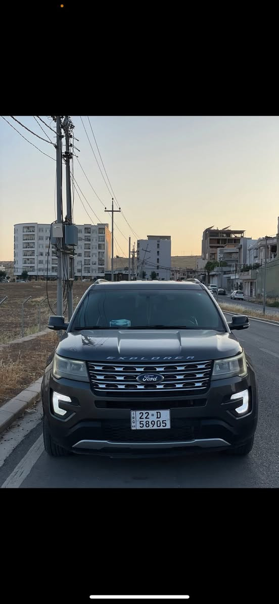 السلام عليكم نعتذر على الاطاله 🙏

✅فورد اكسبلورر موديل 2017 مواصفات XLT 

✅كير ومحرك بشرط 

✅محرك 6V بدون تيربو 3.5L تنفس طبيعي عدد الأسطوانات 6 

✅تبريد ثلج ❄️ بشرط 

✅مواصفات فول عادي ماعدا فتحه 

✅كأمره دواره 

✅حساسات خلفيه 120 درجه 

✅دخول وتشغيل ذكي 

✅كشنات كهربائية 

✅صندوق كهربائي شفط 

✅لايتات زنون منضومه كامله 

✅مثبت سرعه 

✅بوصله دوراه 360 درجه 

✅8 سماعات 🔊 من ماركة￼ سوني بلوتوث وAUX وUSB

✅كشنات جلد 

✅اشاير LED بل مرئ

✅دفع رباعي 4X4

✅وضعيات قياده مختلفه 

✅مثل وضعية الثلوج 🥶❄️

✅وضعية البر او الصحراء 

✅وضعية الصعود 

✅وضعية النزول 

✅شفتات خلف الستيرن

✅تخم تايرات جديد 

✅فور ويل 4WD

✅نضافة السياره 95%

✅القوه الحصانية 310 حصان 🐎 ￼

✅ 6.500 دوره لكل دقيقة عزم الدوران 350 نيوتن 

✅تشغيل عن بعد 

✅السعر اتصل على الرقم ***********
