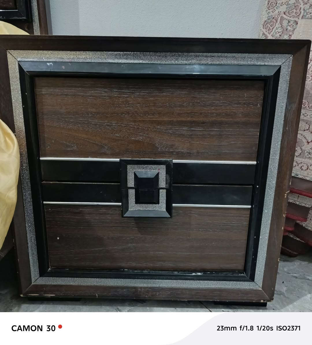 السلام عليكم ورحمة الله وبركاته اخوان غرفت خشاب تركي للبيع 300 وبيها مجال القائم الكرابله قرب مدرسة سويحل الاستفسار الاتصال ع هاذه الرقم ***********
