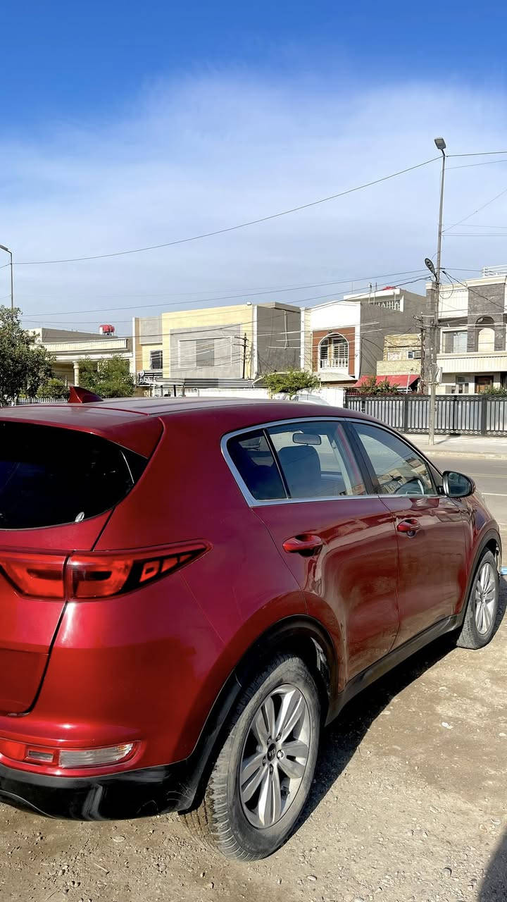 كيا سبورتج 2018
وارد امريكي رقم شمالي حادث بس دعاميه وطاك ايرباك بدون دواخل بيها صبغ كلير من امريكا صفحة وبيها بارد بصندوك بسيط مواصفات عاديه تحكم استيرن وكامره ويل كب سياره جاهزه من كلشي مابيها اي نقص للبيع او مراوس 
السعر 148 وبي مجال 
***********
