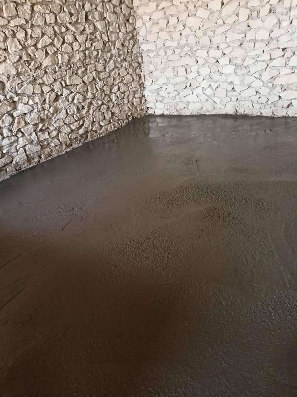 السلام عليكم 
يوجد كادر حفر رصف صب ناعم خشن 
حديثه نواحيها 
تنصيف بيوت حفر رصف حدل صب بيوت بيتونات صحيات خارجيه رباطات نكر صحيات نقل تصعيد مواد 
الي يحب نصبله يتفضل خاص او تصال ***********
