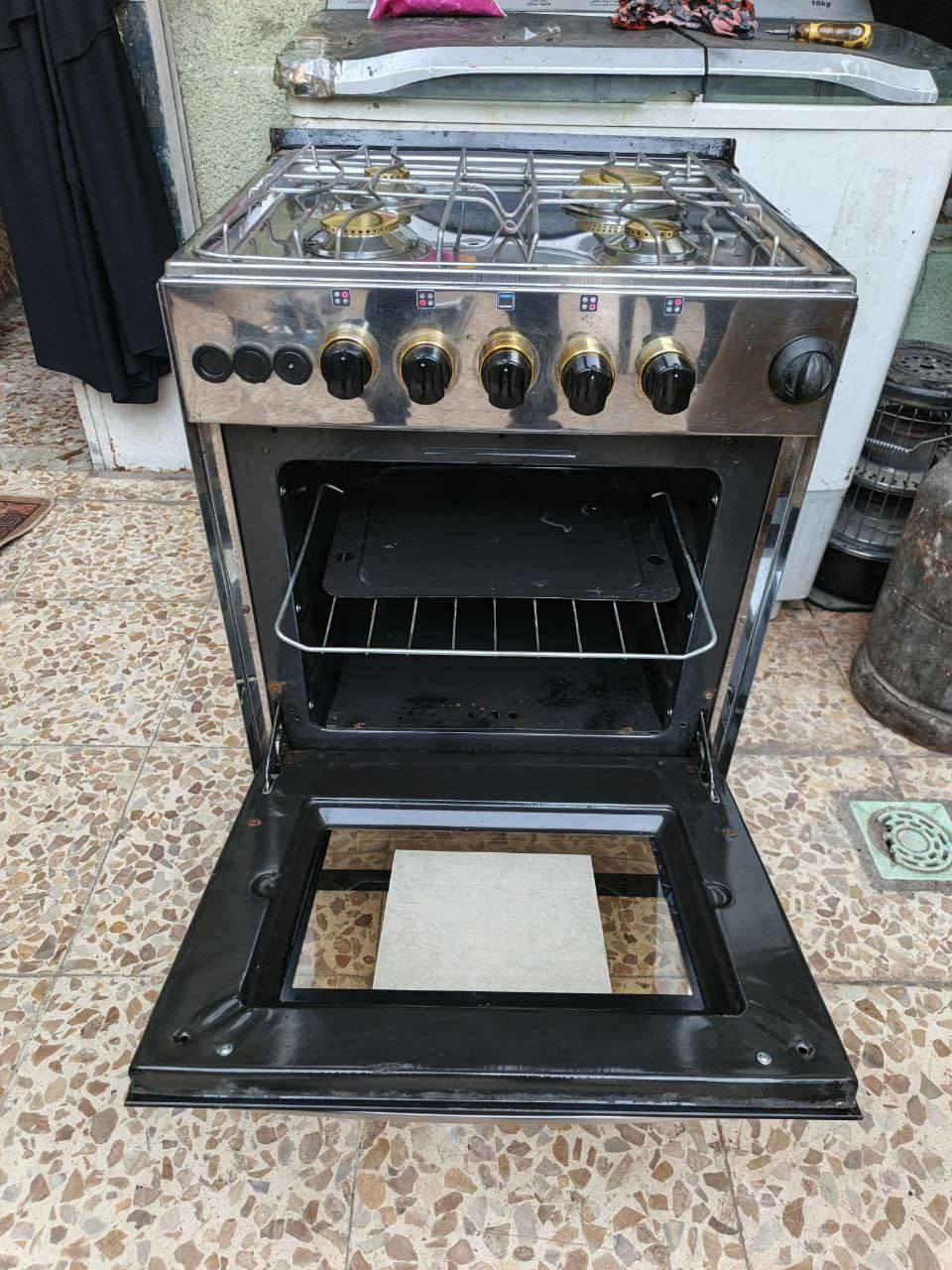 امبريال مصري طباخ مستخدم شهر واحد
بسعر مناسب استفسار واتساب ***********
