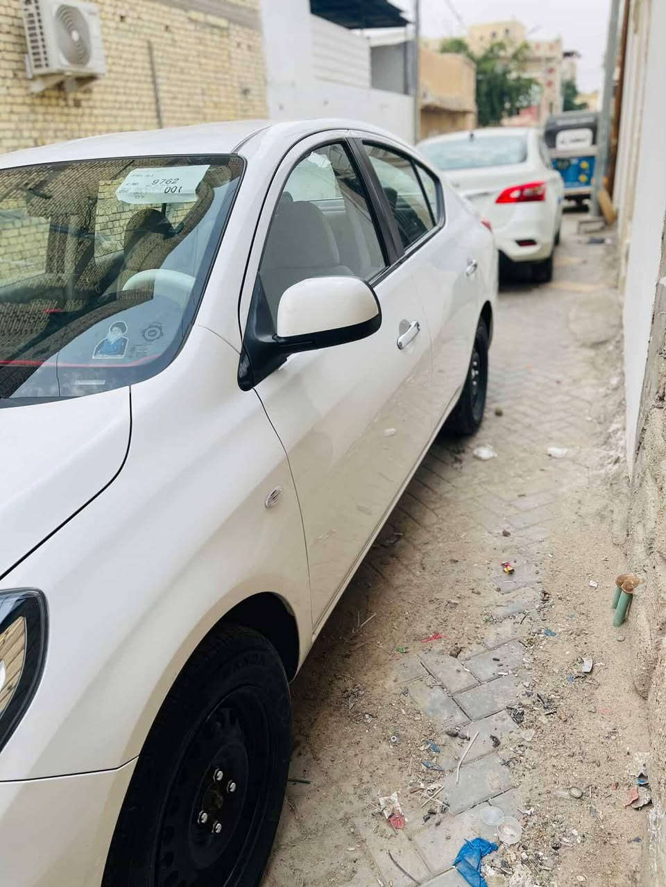 نيسان سني هندي بليته زركه موديل 2024. كفاله عامه. سياره ماشيه 40 الف
سياره حيل جديده سعره 125 وبيه مجال بسيط مكاني بصره ***********
