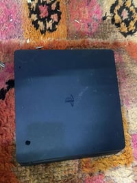 بلايستيشن4 سليم • ٥٠٠جيجا • ملحقات كاملة