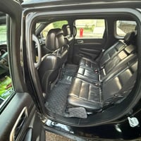 جيب للبيع موديل ٢٠  لمتد بانوراما  جنطه كهرباء  كشن حار بارد  كشن خزن ...