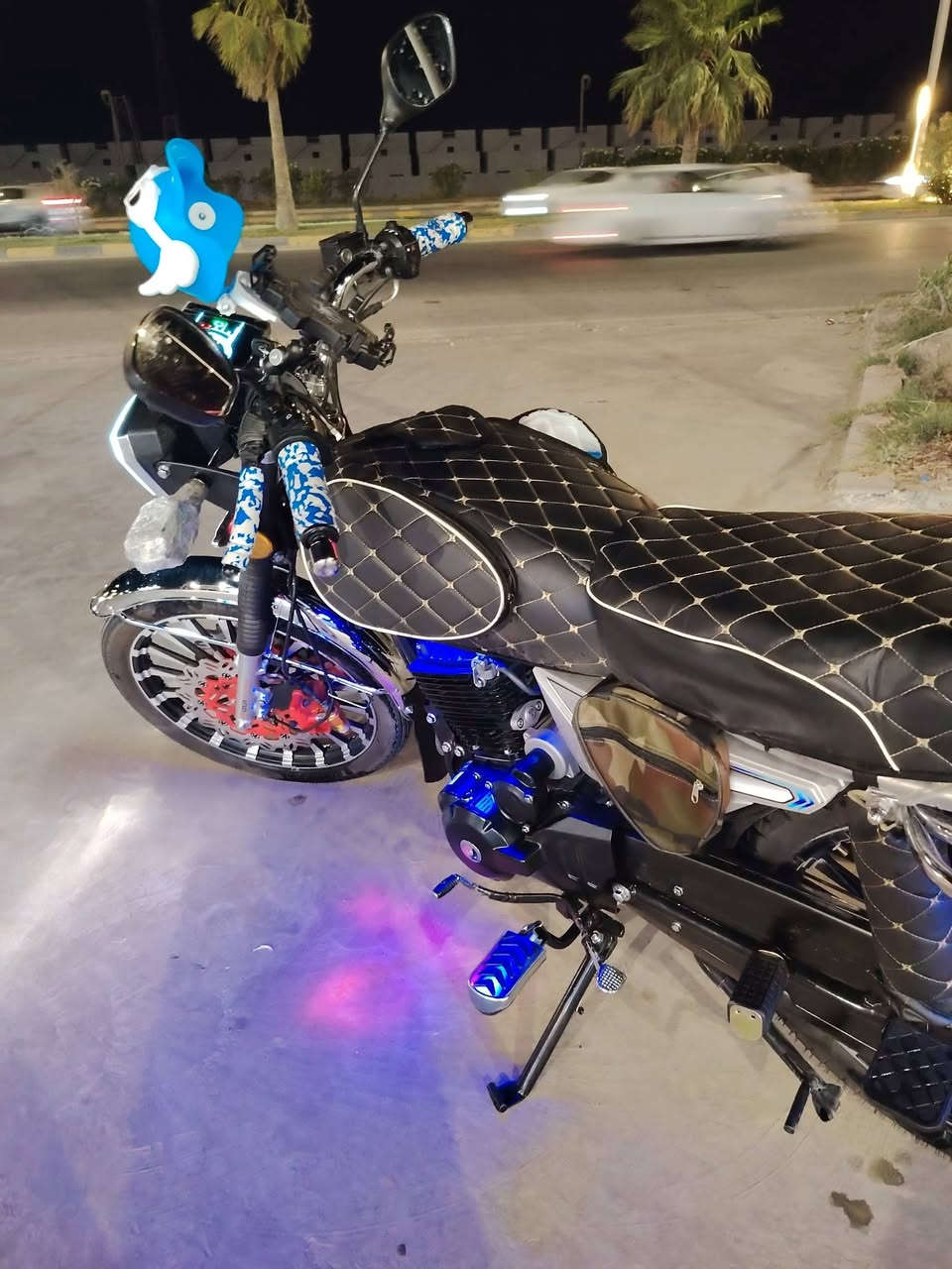 للبيع محرك 250السعر 1175 وبيها مجال بسيط مكان تكريت اتصال ***********
