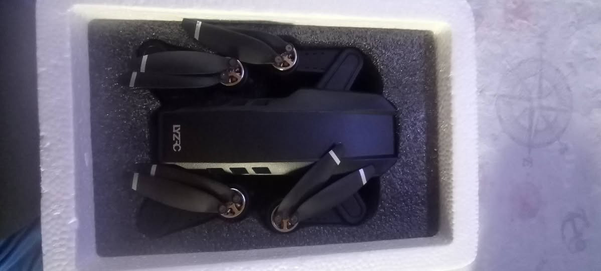 سلام عليكم درون L900 PRO MAX
بعده بلباكيت 
كامره اماميه
كامره خلفيه
الكامرات ٣٦٠ درجه
بطاريه وحده 30 دقيقه طيران
برنامج تتحكم بلطياره بدال الريمونت
ريش احتياط واير شحن للبطاريه
وهواي شغلات بيها
سعرها ٨٥
يوجد توصيل فقط بغداد 
*********** متواجد واتساب
