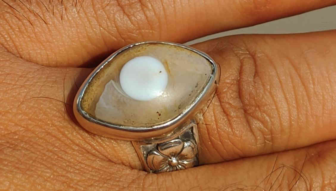 سليماني عين بيضة قديمة للبيع رجاء المراسلة عل وات ساب *********** لايمكن الرد عل مازنجر بسبب اللخلل
