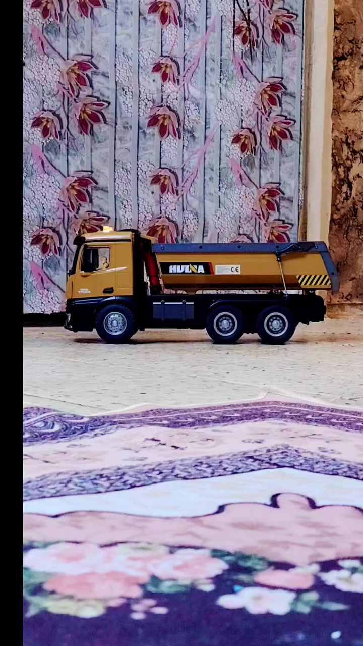 لتخدمه يتواصل واتس ***********
