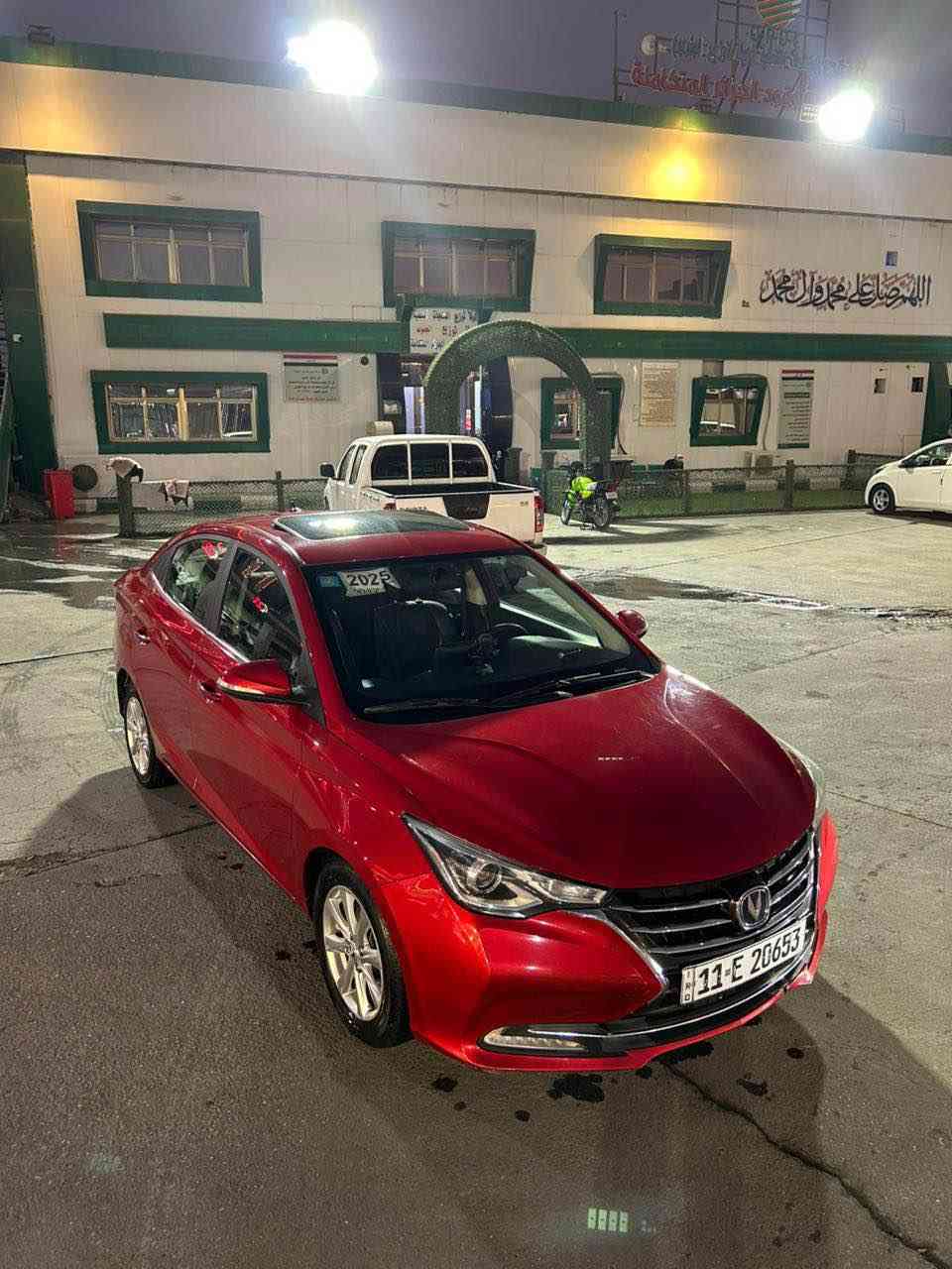 شانجان L7 مديل 2025
 (السياره بضمان 10 سنوات او500 الف كيلو )
السعر 55ورقه
باقي عليها اقصاد يلي ياخذها يدفعهم
فول موصفات
سلايت
كشنات جلد
شاشه
كامره وحساسات خلفيه
مكاني بصره 
*********** البصرة, العراق
