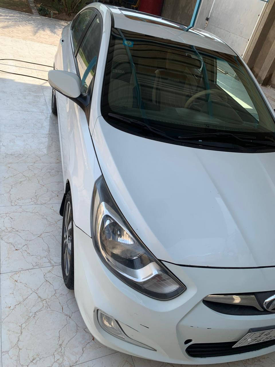 السلام عليكم اكسنت مديل 2014 لون ابيض  1600 وارد خليجي  مكفوله كفاله عامه ما عدى باب مبدل ما بيه نقص كير مكينه جدد حداده تبريد كله جاهز بأسمي رقم بصرة الانكليزي الجديد  سنويه لل 2030 ماشية 146 الف 
سعر 108 وبية مجال قليل 
مكاني البصرة شط العرب 
للاستفسار اكثر  ***********
