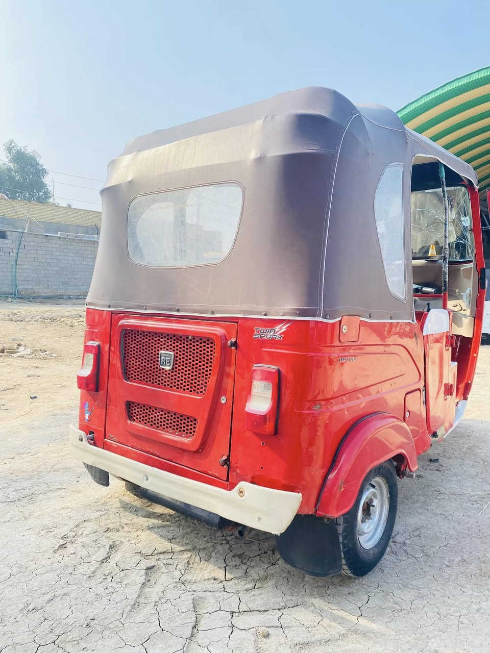 سلام عليكم للبيع 2022 شهر 10 مرقم رقم ذي قار مكفوله من صبغ ول معجون مكان ناصريه سعرر 8250
اكثر تفاصيل انتصل ‭٠٧٨١ ٨٠٨ ٢١٧١‬
