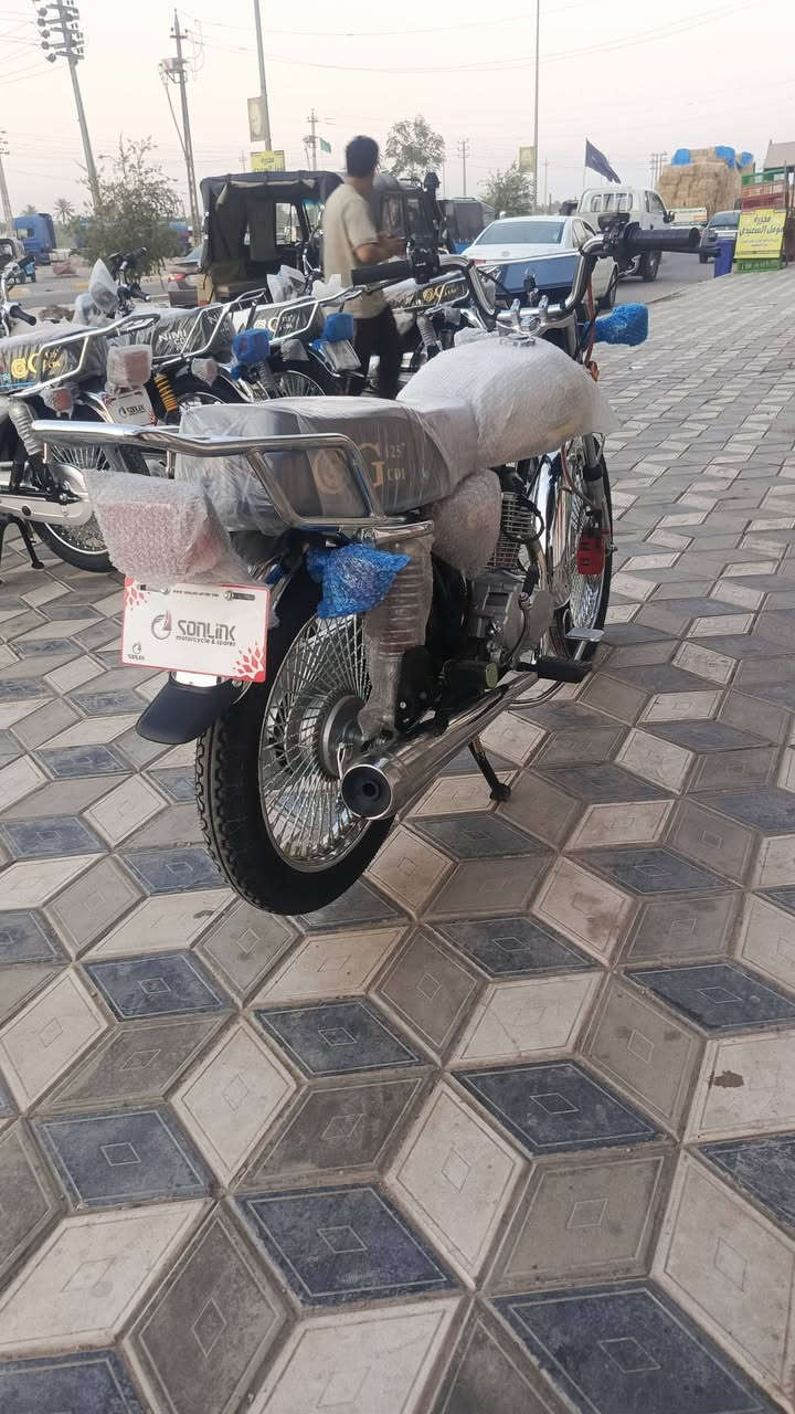 ياالله يارزاق //الأخوين للدراجات 🛵
حجي اجيبلك بس القطع الكفالة والنظافة شوفلي هاي 
ٕ
📍التااايكر ال 2026 الحديث سولنك الأصلي باب 1 وكاالة 
ٕ
نظااافة 100%100 استخدام ((10 ايام))

📍ٕلوون مميز ماروني 🟥 دولاررر 
ٕ
‼️مكان// واسط الصويرة شارع السبيس تقاطع حي الزهور


**إذا كنت صاحب هذا الإعلان وتريد حذفه لأي سبب، رجاءا أرسل رسالة إلى الدعم الفني**