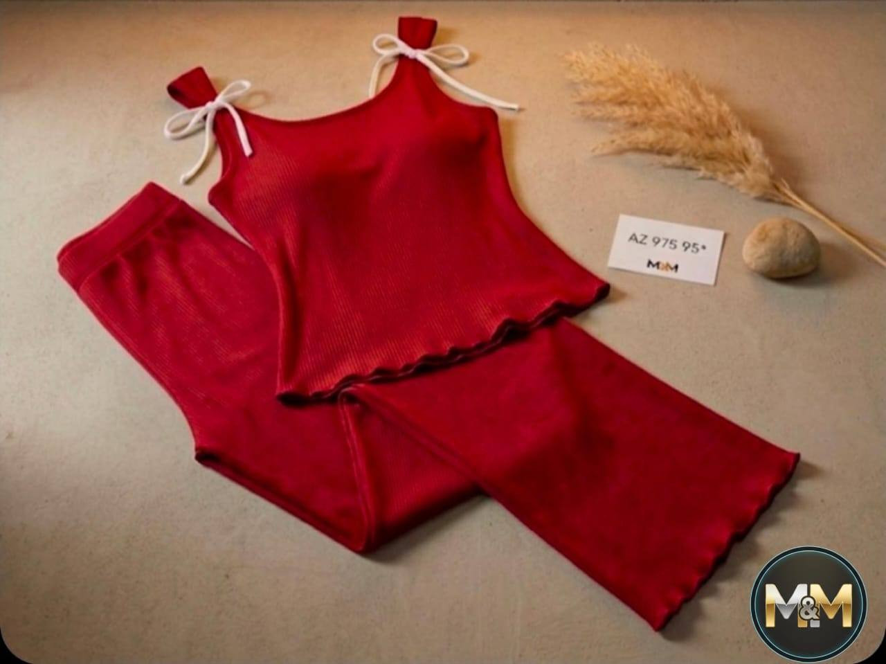 AZ75

*تكرار للمرة المليار*

*جديد وحصري ان شاء الله*

طقم ريب محزز  للبيت وللبحر ولكل عروس حابة يكون عندا قطعة مميزة 
 
بنطال خصر مطاط عريض زم 
*صدر ببيونات*
*مقاس فري سايز*
*44..36.38.40.42..


**إذا كنت صاحب هذا الإعلان وتريد حذفه لأي سبب، رجاءا أرسل رسالة إلى الدعم الفني**