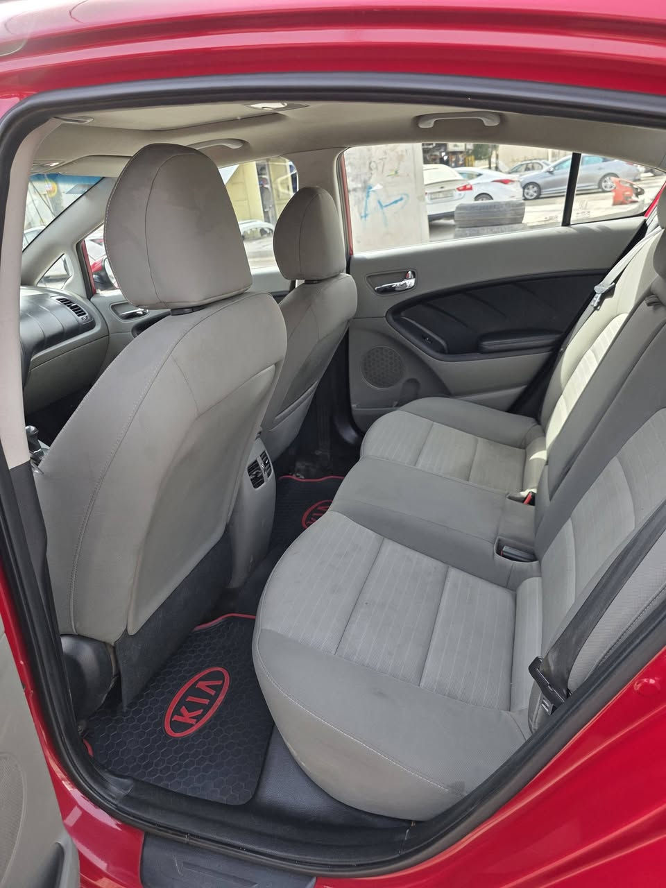 سلام عليكم سيراو2016خليجي
فول موصفات 
وقم لهاتف :***********
