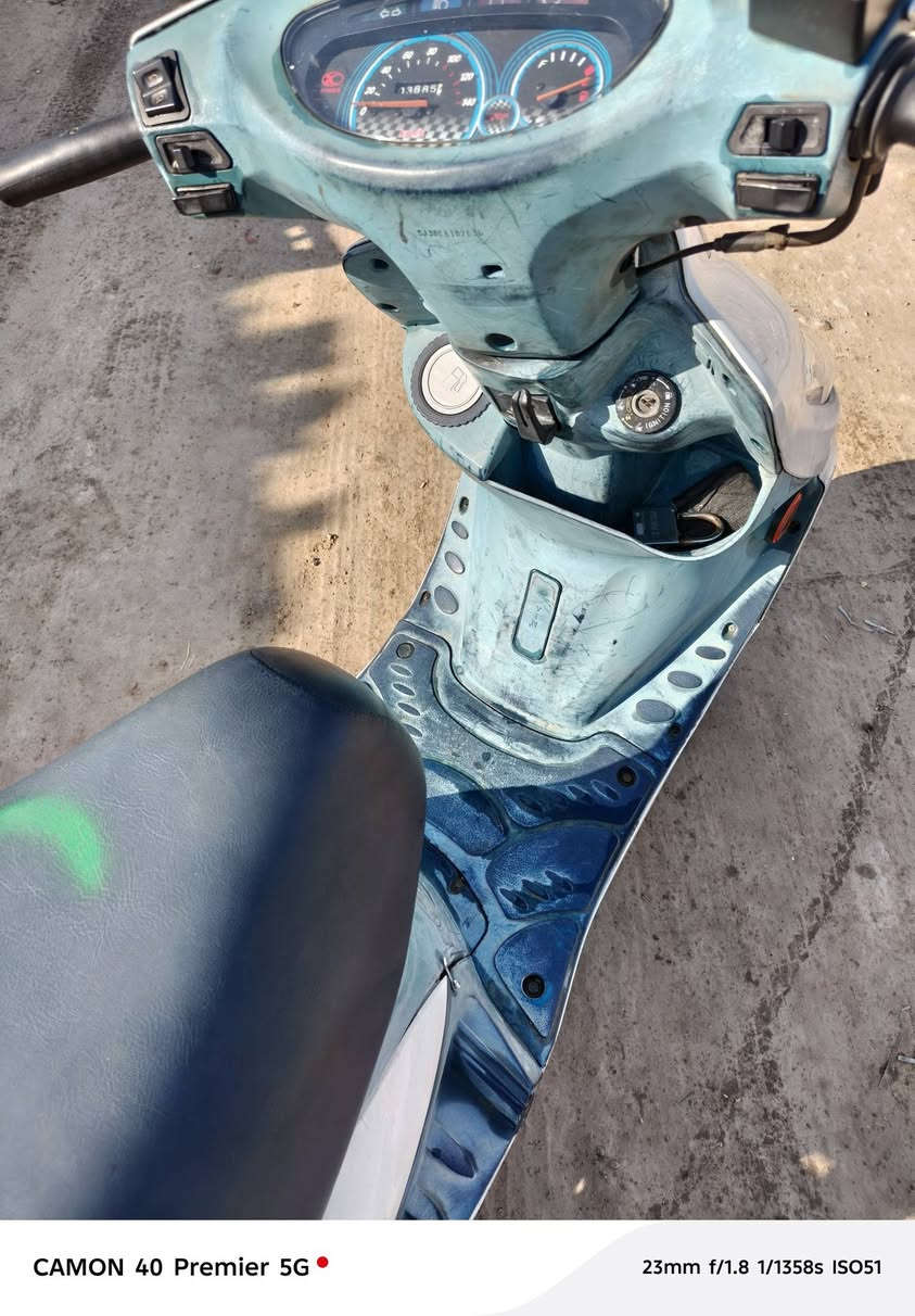 السلام عليكم دراجه v2 بوليسي للبيع مكفوله مكينه مامفتوحه ابد ماناقصه شي كامله ***********
