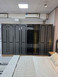 غرفة نوم ١٠ قطع • سرير ١٨٠×٢٠٠ • كربلاء