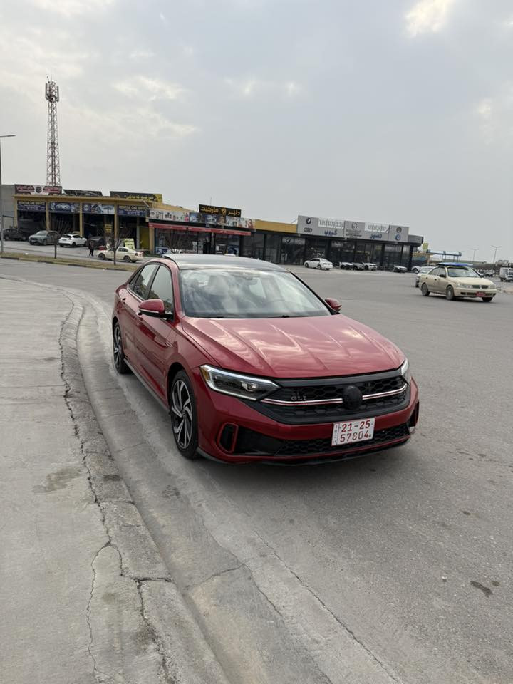 Jetta GLI AUTOBAHN 2023 1/1
بدايتاً السيارة بدون صبغ بدون ايرباك بدون تبديل  فقط تحكيل كارت *
رقم شاصي : 

3VW2T7BUXPM061126

والسعر ٢١٢ ومجال

رقم موقت (كاتي دهوك)

موديل 2023 

مواصفات١/١

بانوراما 

لايتات زينون

تشغيل عن بعد 

شاحن وايرلس

ابل كار بلاي وايرلس

تدفئة بالمقاعد 

تبريد بالمقاعد

تدفئة ستيرن

رادارات امامي خلفي جانبي 

كاميرا خلفية

سمارت كروز كونترول

مقاعد جلد اكيد وبيهم خيط احمر رياضي بلادي 

امبينت لايت ( انارة داخلية ١٠ الوان متغير)

الازرار بالستيرن كلها لمس 

شاشة اكبر حجم

شفتات ستيرن

هاند بريك اوتو

اوتو هولد 

سمارت ستارت /ستوب 

دشبول شاشة كامل ديجيتال

خزن مقاعد ٣ وضعيات

مكينة 2000 توربو صاروخ ٢٢٨ حصان 

كير اوتو dsg ٧ سرعات 

توقف ذاتي 

سماعات( beats )ساوند سستم رهيب يجي بس بل Gli

دبل كزوز بلاد وصوتها كلش حلو رياضي خفيف

بالمختصر ولو طولت عليكم السيارة اعلى فئة 1/1 ماكو اوبشن ناقص 

ماشية 20 الف ميل فقط مماشية بالعراق ابد 

رقمي ***********

مكانها دهوك

