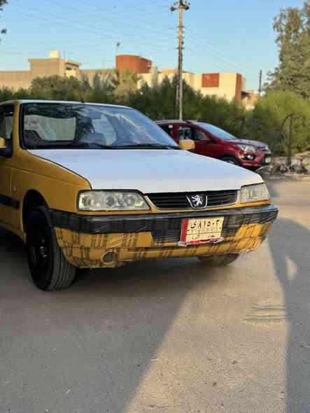 بيجو 405 موديل13
مكفوله من ضربه وصبغ 
كير ومكينه مكفولات 
حداديه اماميه جديده 
مصفره هيئا وغرامات
بيها فقط جراد ب بندي ولقماره ولجنطه
مكان السياره بغداد مجاور العاب السيديه 
السعر 35$وبيها محال 
للستفسار اتصل
***********
