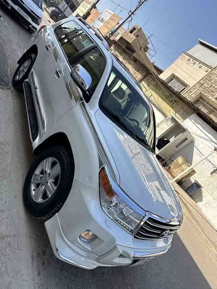 السلام عليكم لاندكروز موديل ٢٠١٤ ساز اصل مكفوله من الصبغ والتبديل سونار موجود سياره جاهزه سعر ٣٧٥ للاستفسار ***********
