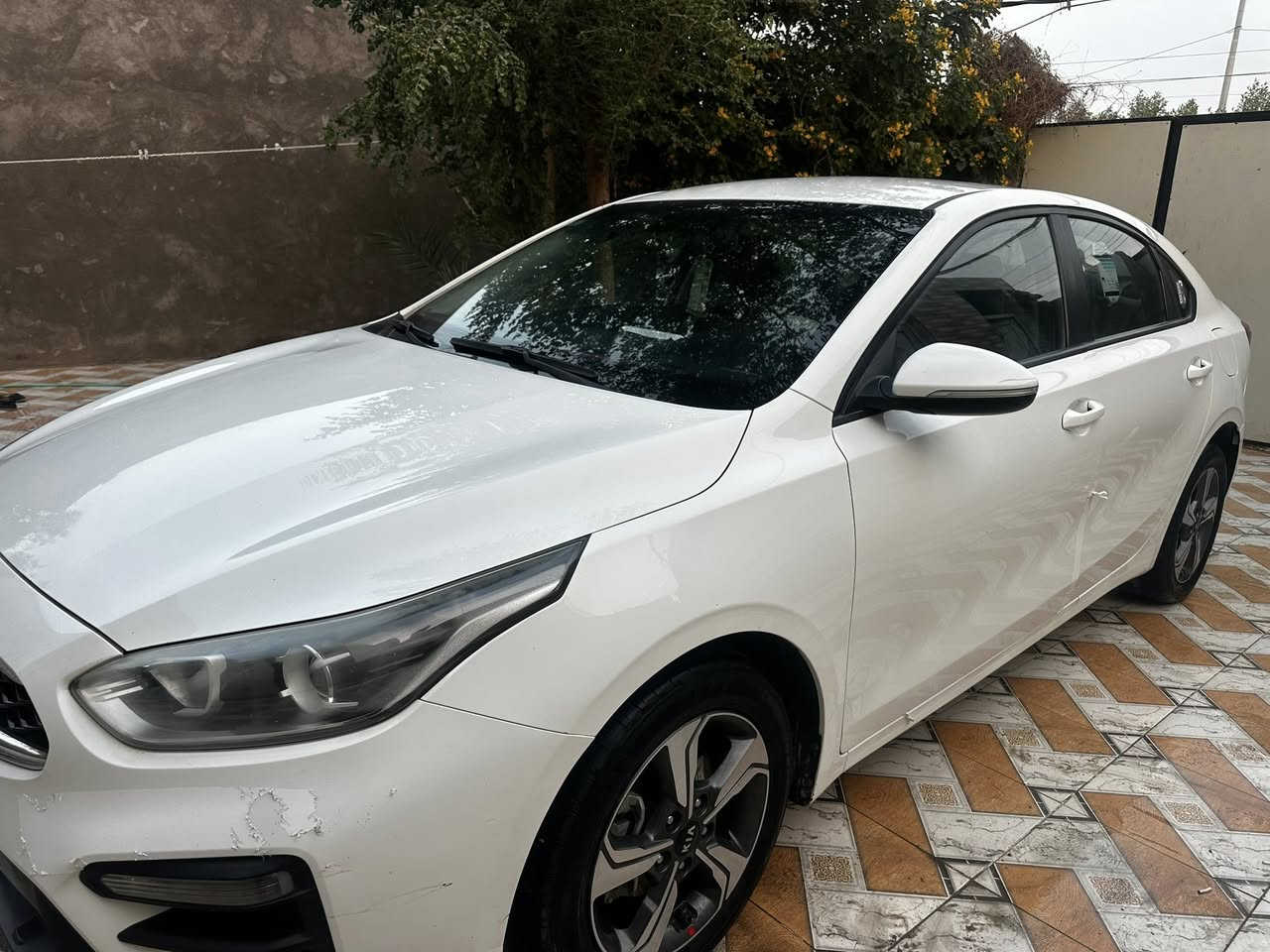 سلام عليكم للبيع
سيراتو موديل ١٩ 
ماشيه ١٨٠
محرك ١٦٠٠
ستفسار اكثر اتصل ‭٠٧٨١ ٨٧٥ ٨٨٤٨‬
