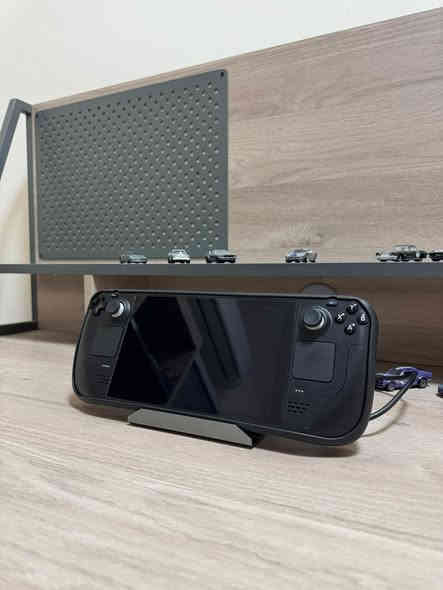 ستيم ديك ذاكره 256 نضافه فول مثل ماواضح بصوره وياه دوك يعرض لشاشه وكفر جلاتيني ولاسق شاشه السعر 450 مكاني البصره ابو الخصيب رقمي ***********
