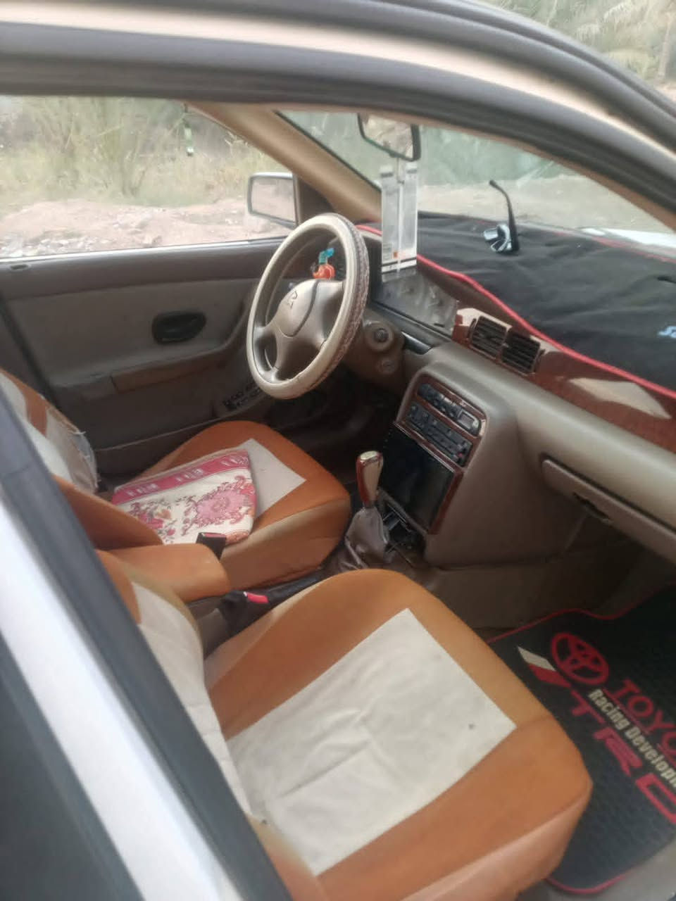 السلام عليكم شباب عدنه سمند البيع السياره كير مكينه مكفولات تدفءه تبريد شغالات حداديه وتخم تاير جدد السياره رقمهه كربلاء ومكانهه كربلاء طريق بغداد يم سيد الأوصياء عامود 129الستفسار أكثر اتصل وسعرهه 37وبيهه مجال السنويه صاقطه وتحويل ثانيوم هاذه رقمي ***********
