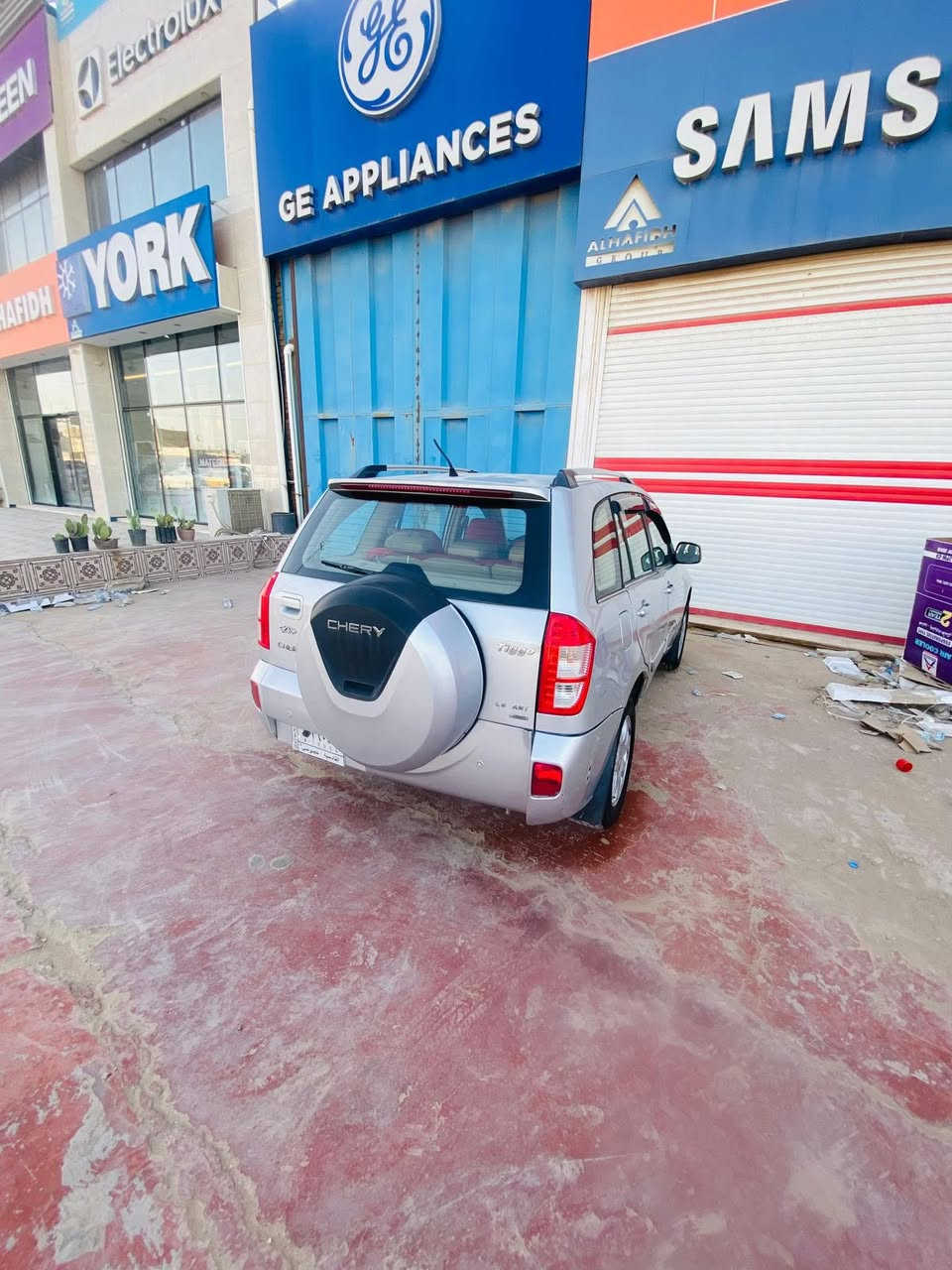 سلام عليكم  تيكو 2013 لون سلفر  مكفولة كفالة عامة رقم قادسية بيها رشة صبغ بين البابين جهة الراكب ومداور ثاني يوم عنواني ديوانية للأستفسار الاتصال على الرقم ***********
السعر 60$ وبيها مجال
